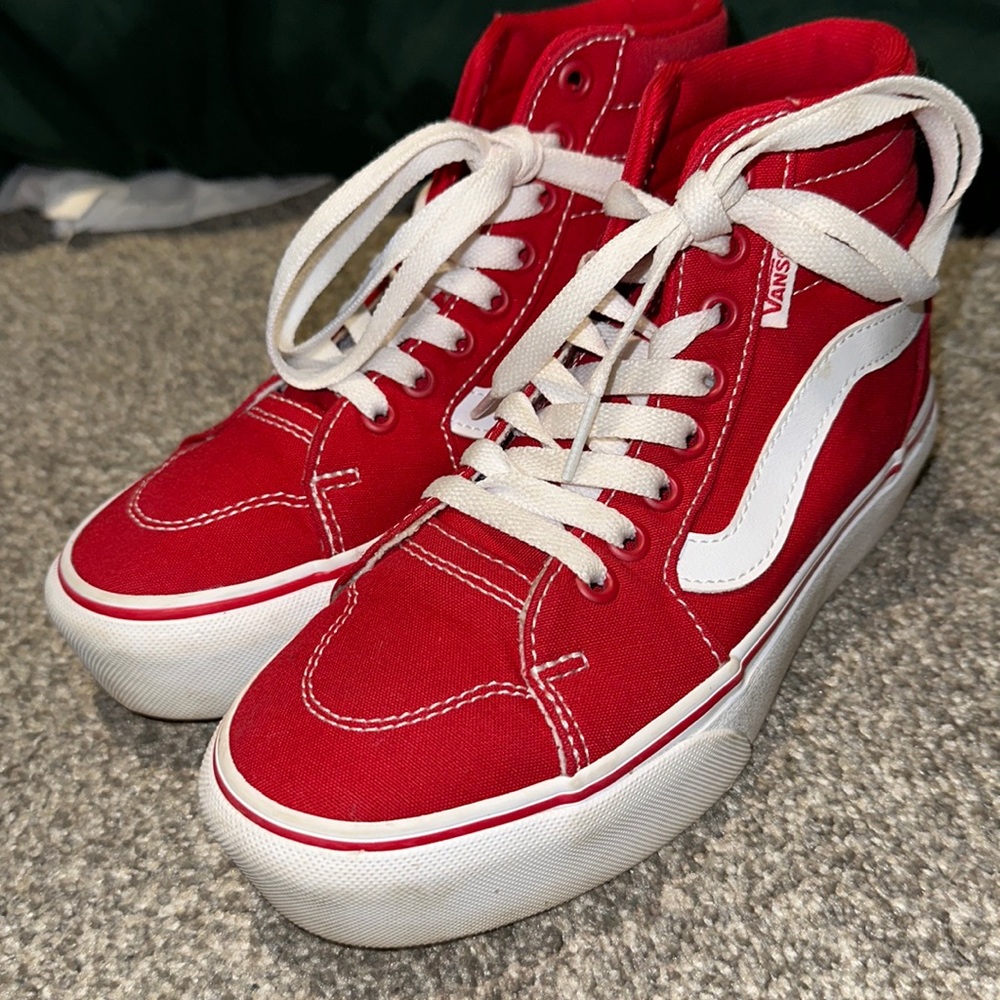 Women’s Size 5 platform Vans.